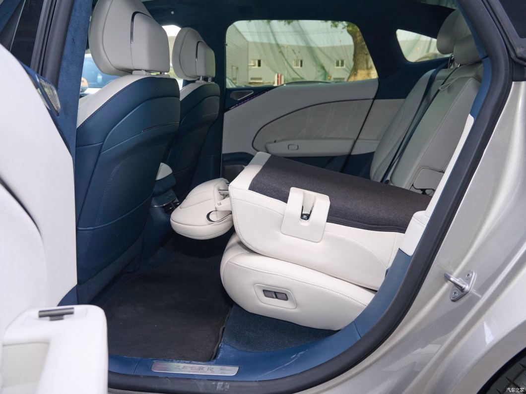 Geely Zeekr 007 Auto Sedan New Energy Vehicles Long Range EV Car
