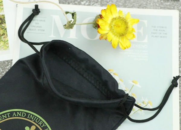 Thick Microfiber Sunglass Bag Convenient Smooth Elastic Surface Easy Cleaning