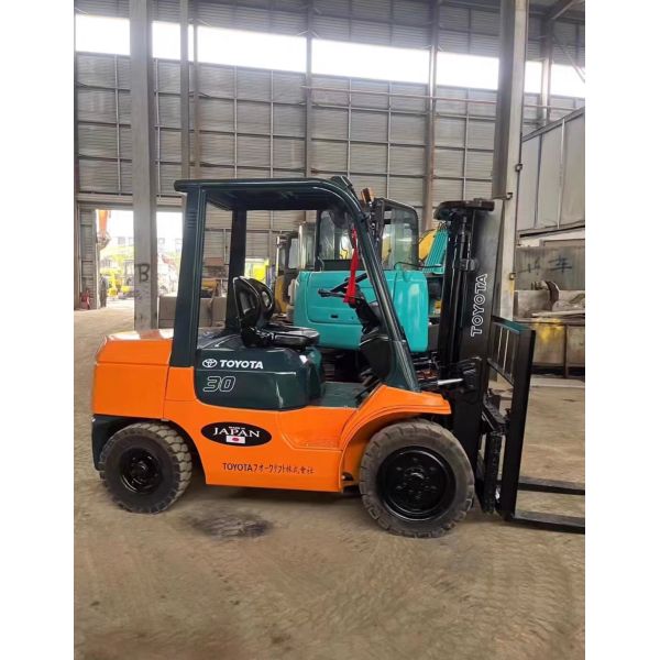 Factory Direct Toyota Forklift 1.5ton 2ton 2.5Ton 3ton With Japanese Engine Diesel Mini Forklift Second Hand For Sale