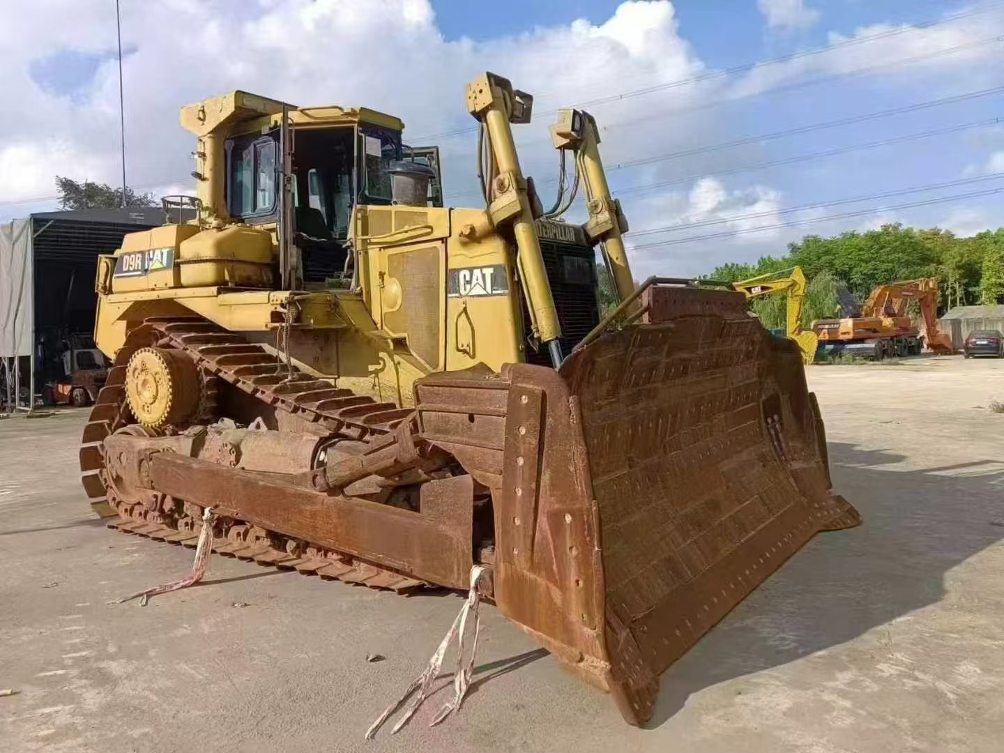 For Sale Pre-Owned Caterpillar D9 Bulldozer – Heavy Duty Excellent Condition