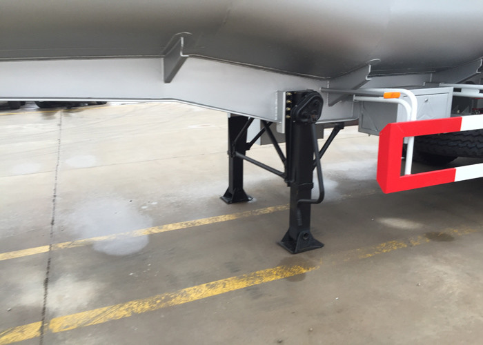 60 CBM Oil Tank Truck 3 Axles Semi Flatbed Trailers For Oil Fuel Transport