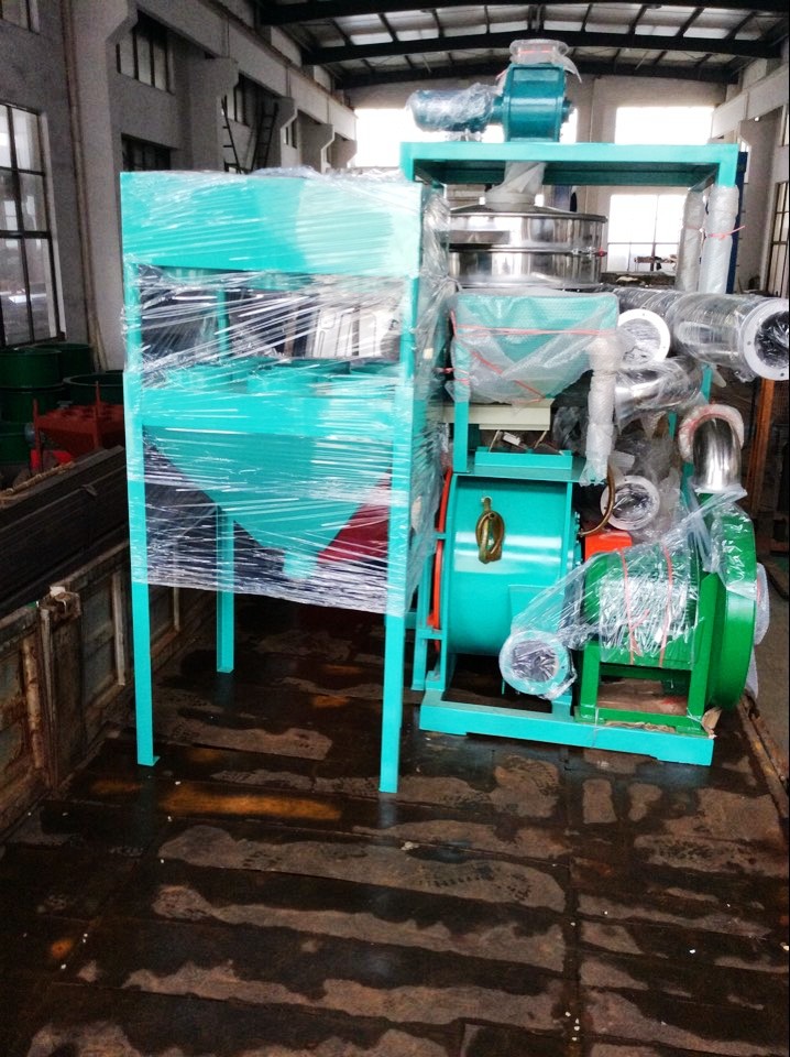 Polyethylene Shredder Plastic Machine , Automatic Industrial Plastic Grinder 3900rpm