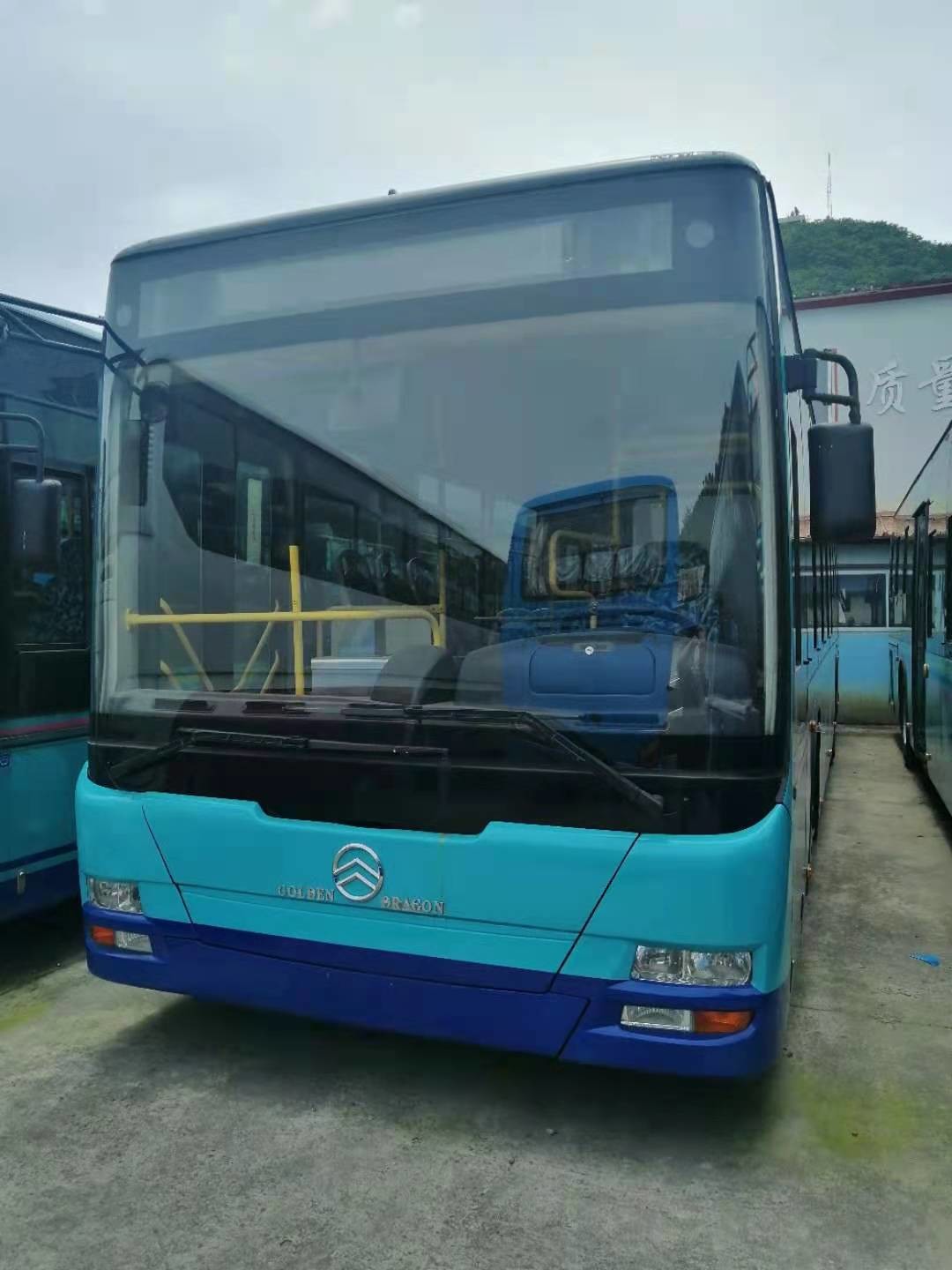 Used City Bus Brand Golden Dragon 45 Seats Used Tour Bus Steel Chassis Diesel Engine Bus Double Doors