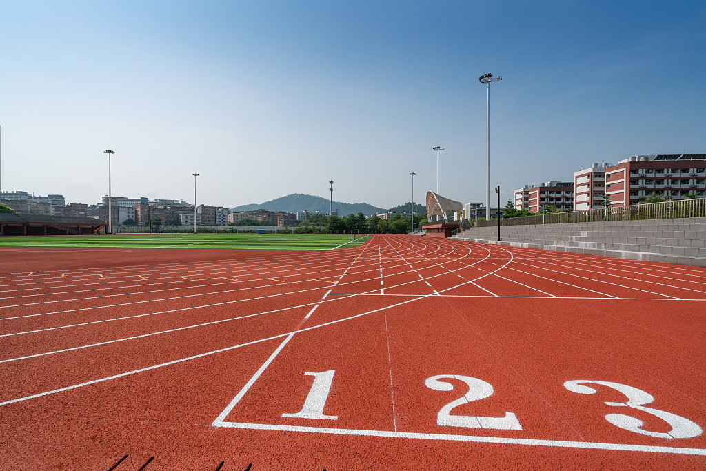 13mm Weather Resistance Sandwich System Running Track High Elasticity