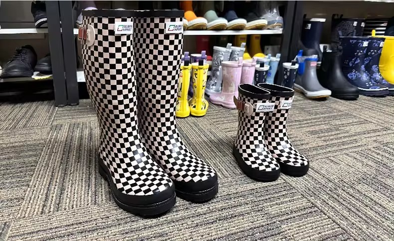 Custom Print Family Collection Gumboots Kids Mother 100% Waterproof Rubber Rain Boots For Children And Mum