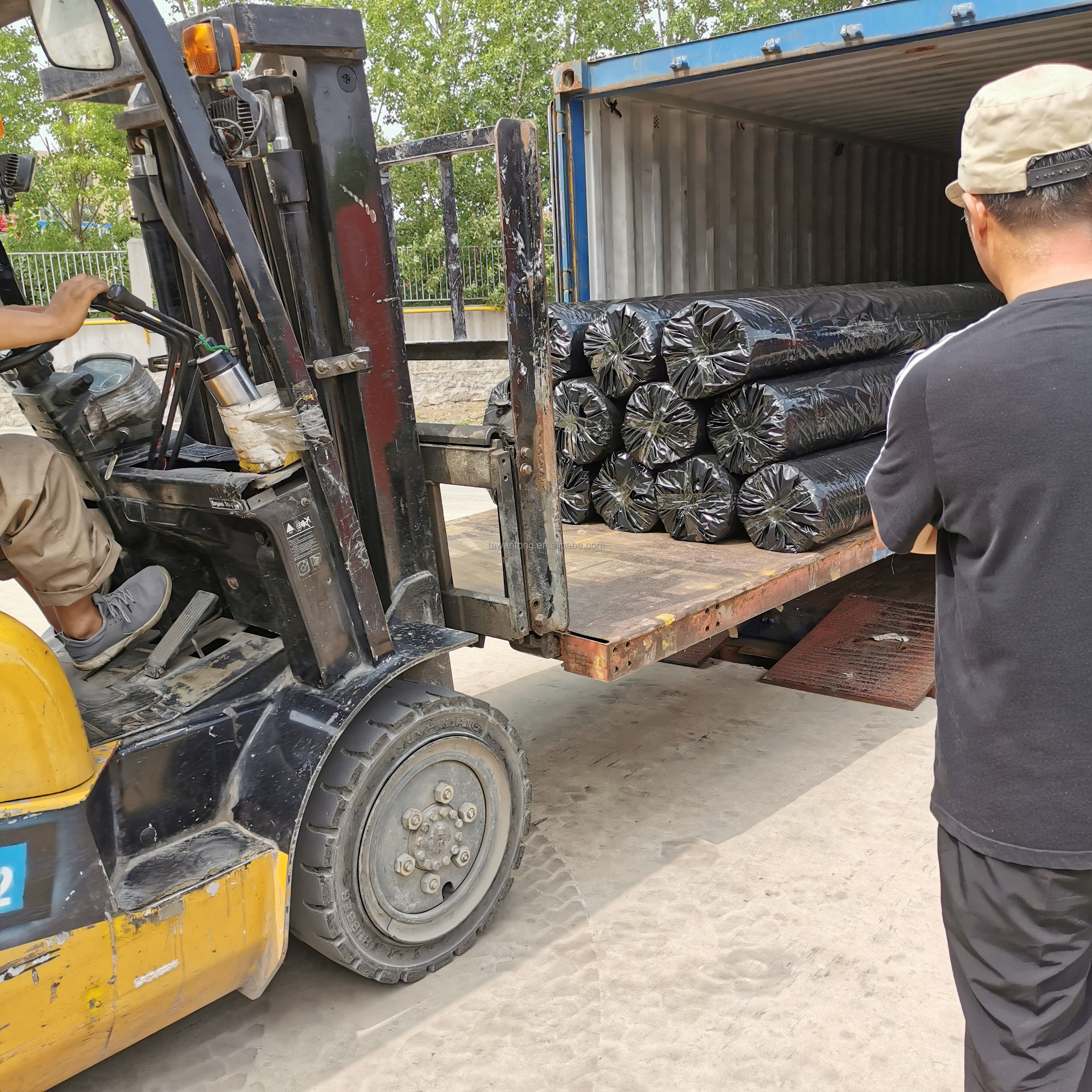 80-80 PET Geogrid For Roadbed Solidification And Onsite Training