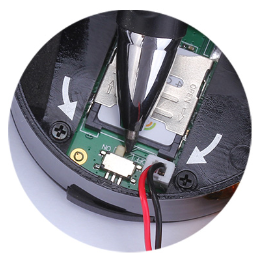 02 trackr gps