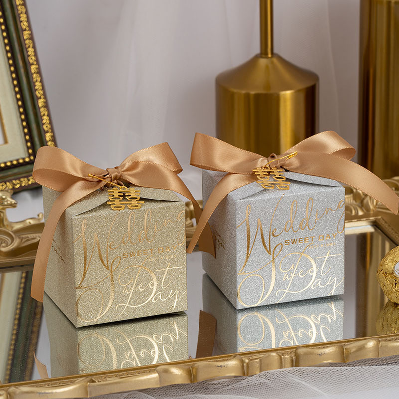 Wholesale Luxury Gold and Silver Card Logo Food Packaging Box Custom Color Wedding Candy Chocolate