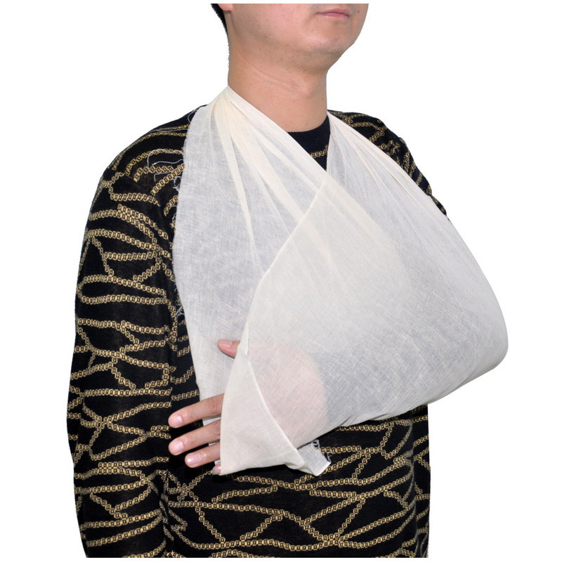 First Aid Non-Woven Triangular Bandage 96*96*136cm for use as a arm sling