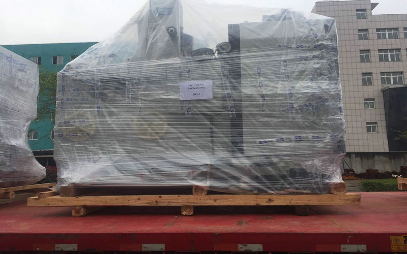 Eco Friendly Paper Box Forming Machine 45 L Glue Tank Capacity Easy Operating