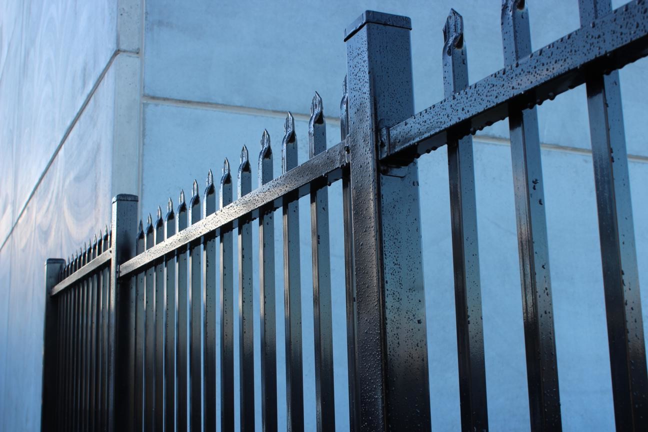 High Security Spear Top Powder Coated Garrison Fence Panels for Boundary School Factory