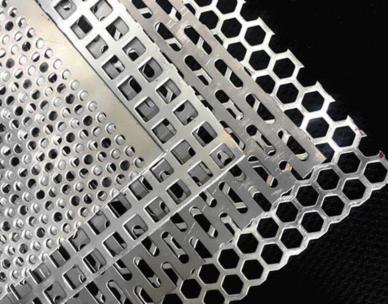 Interior And Exterior Decoration Aluminum Oblong Slotted Perforated Metal Customized