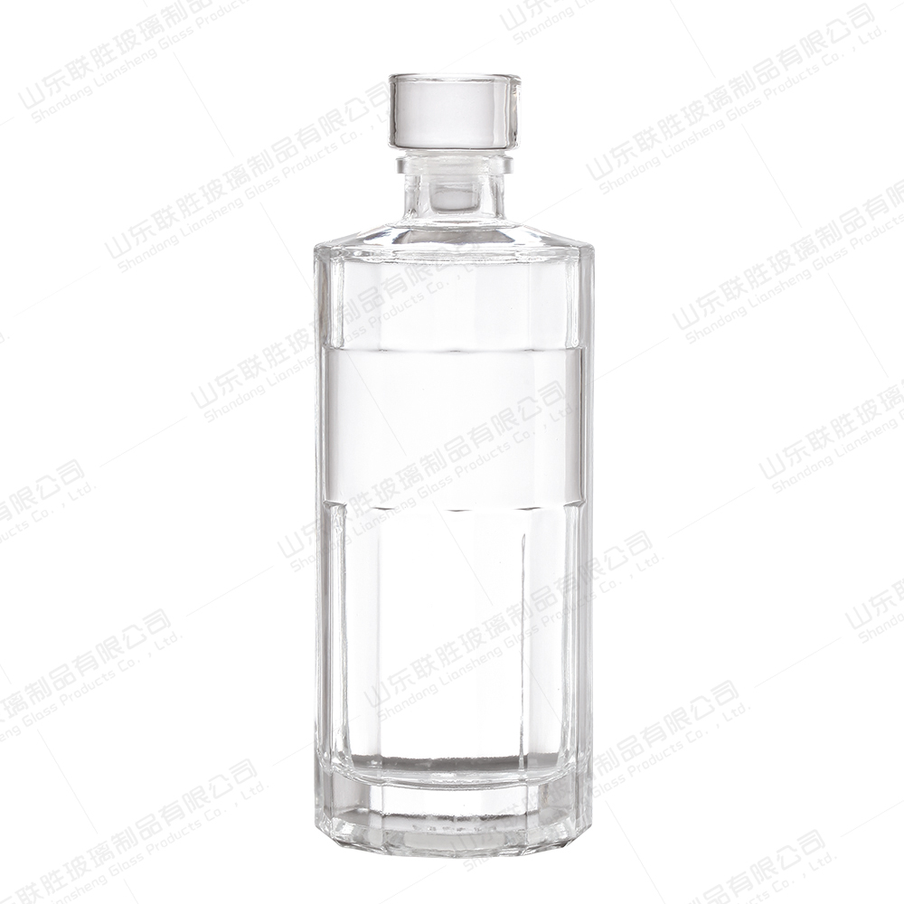 Vodka Wine Glass Bottle with Customized Bottle Color and Beautiful Crystal Design Bulk