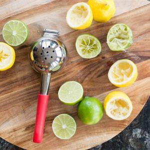 Buy cheap Amazon Hot Sell Handhold Citrus Fresh Juicer Stainless Steel Lemon Squeezer Manual product