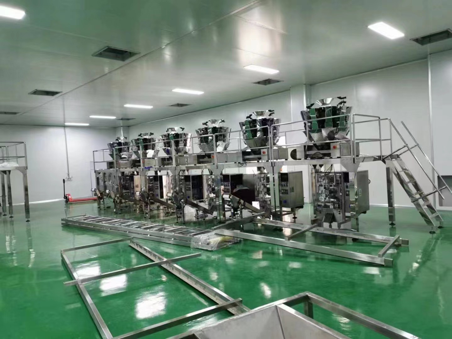 Automatic Snacks Potato Chips Packing Machine Vertical Nitrogen Pouch Packing Machine