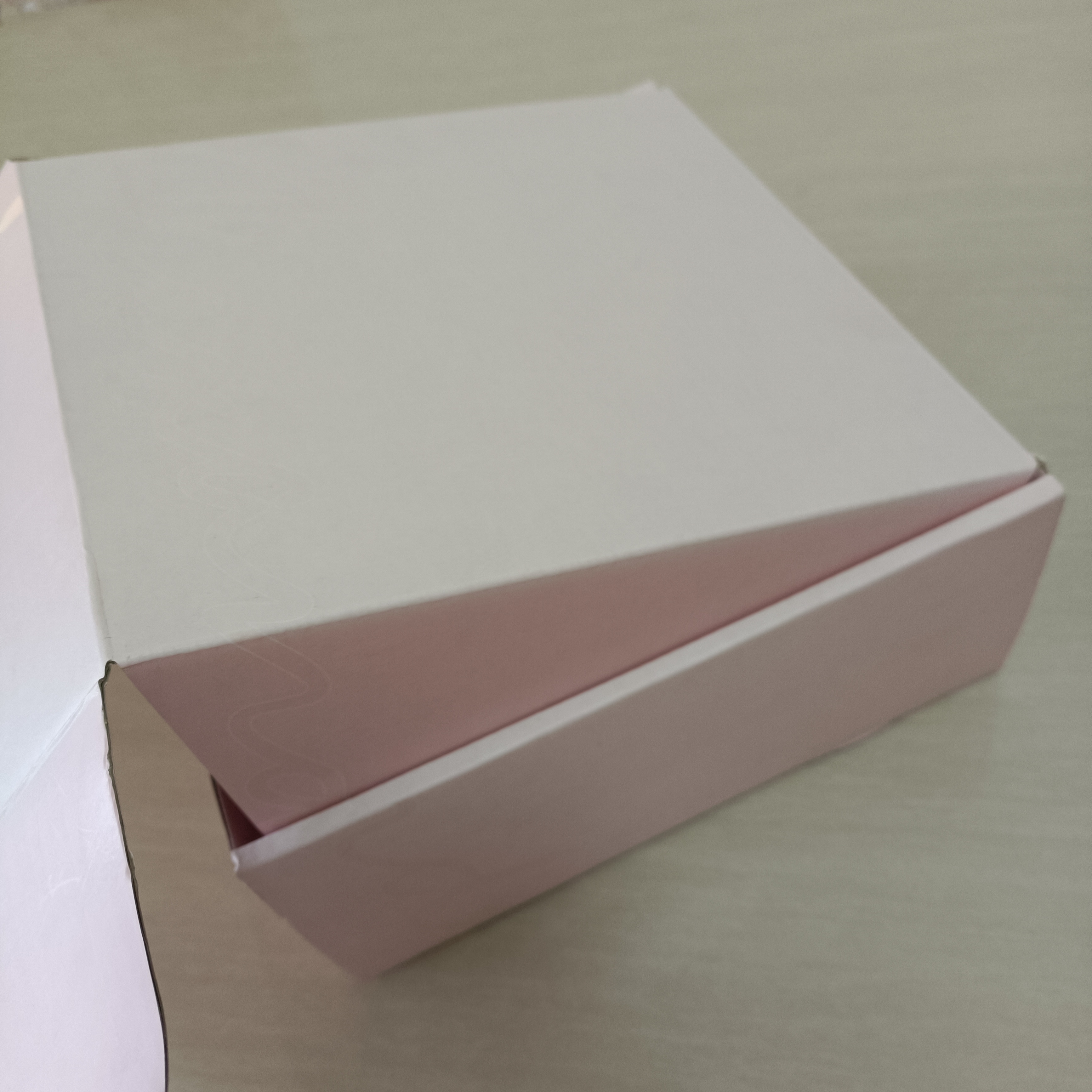 Customer's Specific Requirement Paper Packaging Gift Box Customizable and Recyclable