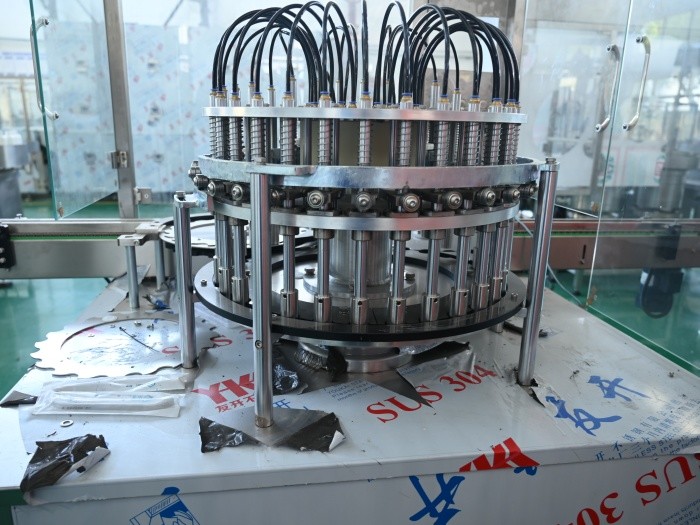 Pharma Stoppering Machine Oral Liquid Bottles Syrup Bottles Aluminum Caps Sealing With PLC