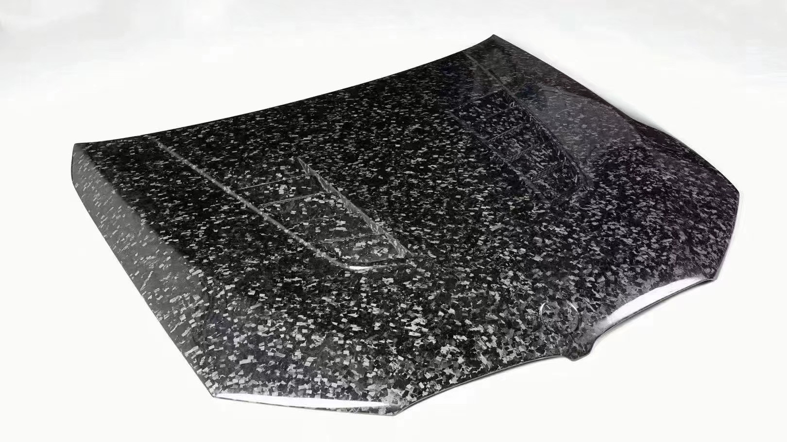 For BMW 5 Series G30 G38 F90 Carbon Fiber Machine Cover G30 G38 F90 Dry Carbon Fiber Engine Hatch Cover