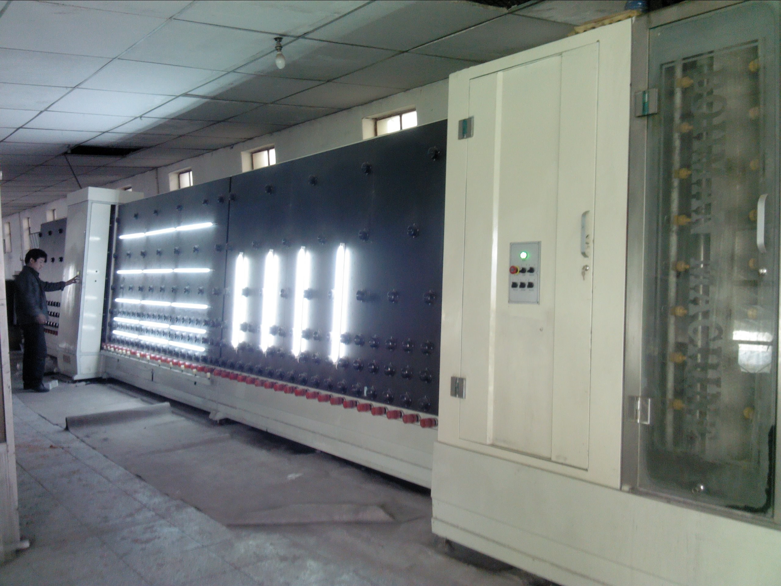 Auto Vertical Insulating Glass Flat-Pressing Production Line