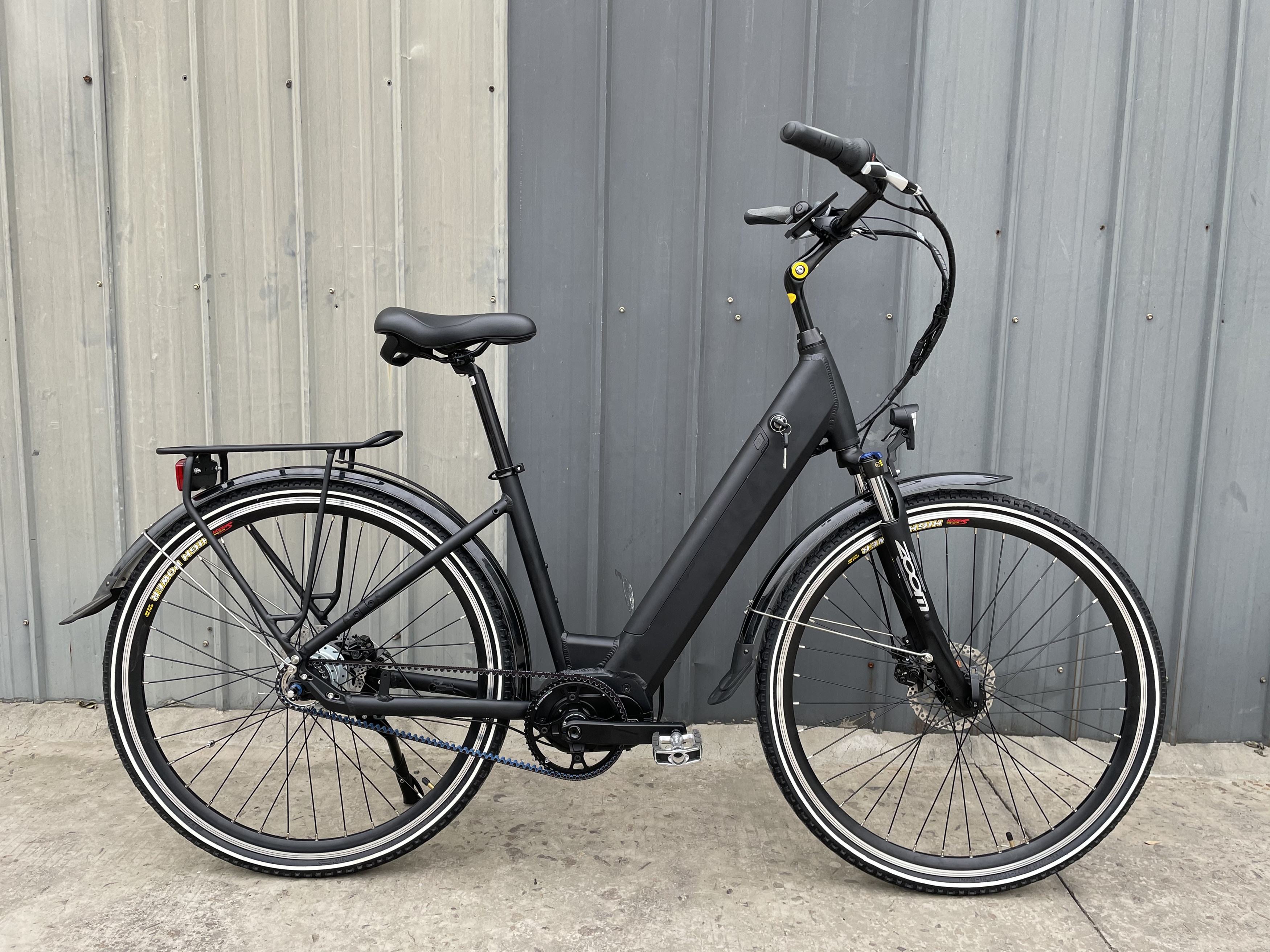 28 Inch Step Through Mid Drive Ebike 8 Speed Belt Drive Bicycle Max Speed 30 - 50Km/H
