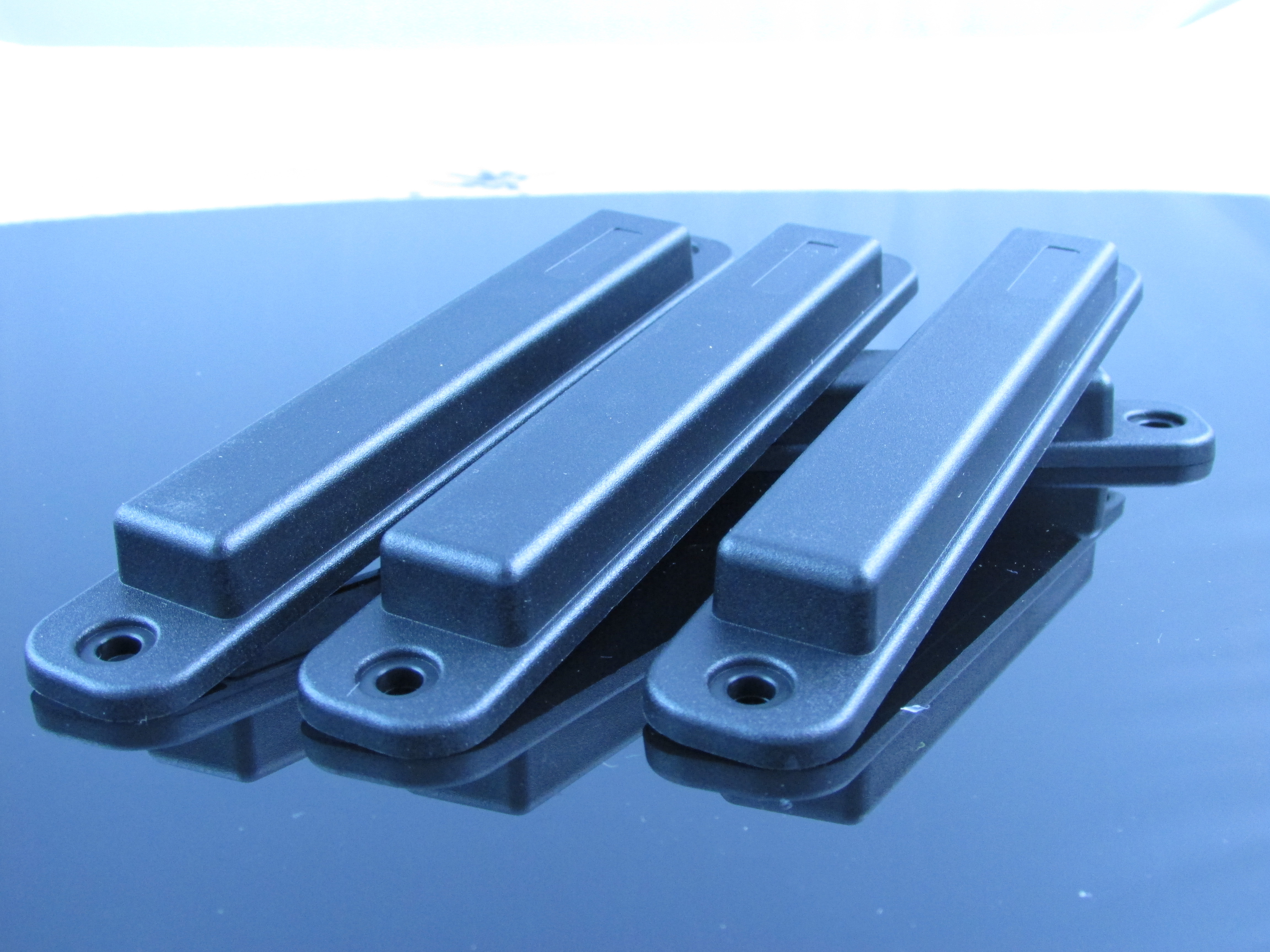ABS Material UHF RFID Tags PVC Anti Metal For Logistics / Supply Chain Management