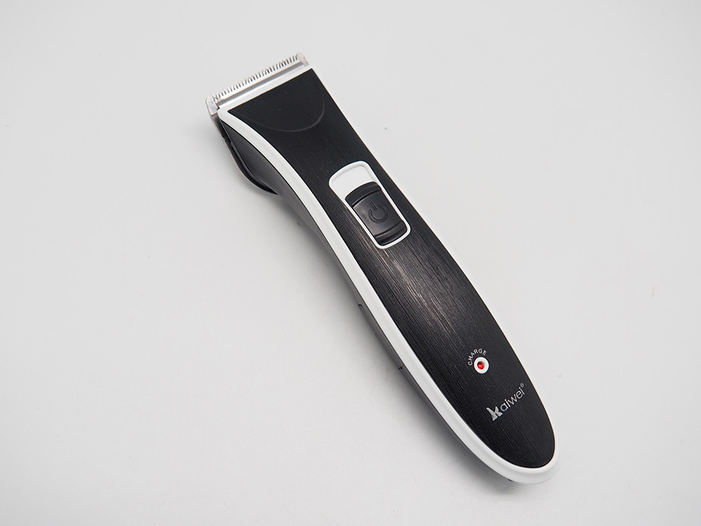 Z-303 Rechargeable Battery Hair Cutter Set with 3 Guide Combs Professional Hair Trimmer