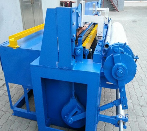 Hot Sale full automatic PLC Welded Wire Mesh Machine /Welded Wire Mesh Roll Machine