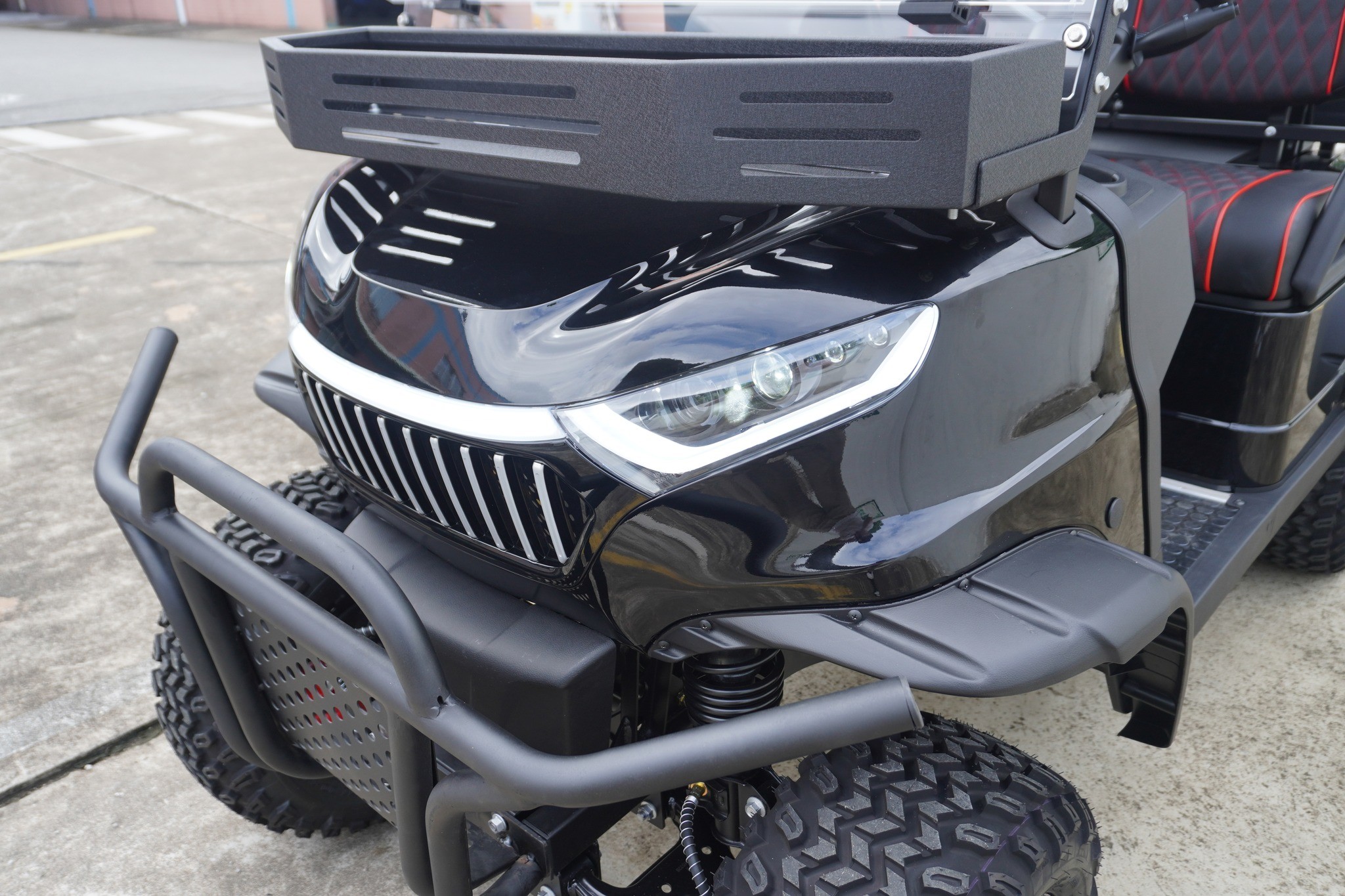 Electric 4-Seater Upgraded Golf Cart Color Customized 3D Printing Logo Source Manufacturers