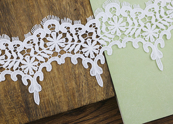 Wedding Guipure Polyester Lace Trim Azo Free DTM Dyeing Color For Bridal Dress