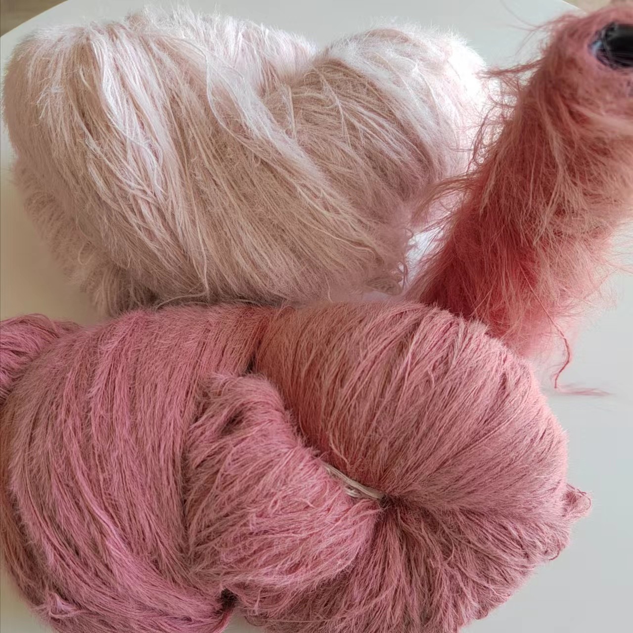 100% Nylon/Polyester Raw White/Undyed Feather Yarn Fancy Yarn