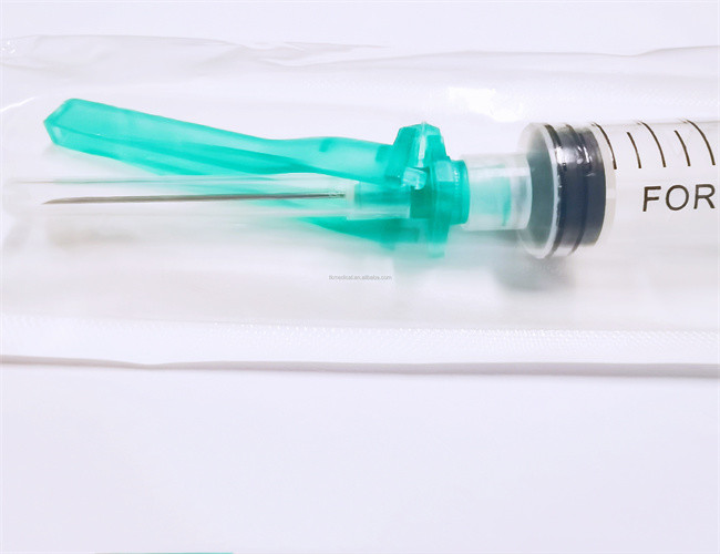 Sterile Medical Disposable Safety Syringe With Safety Needle 16G-30G FDA51K