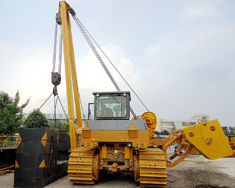 90 Ton Road Construction Equipment , Shantui Pipelayer Full Hydraulic Sideboom Pipeline Transport Hoisting Machinery
