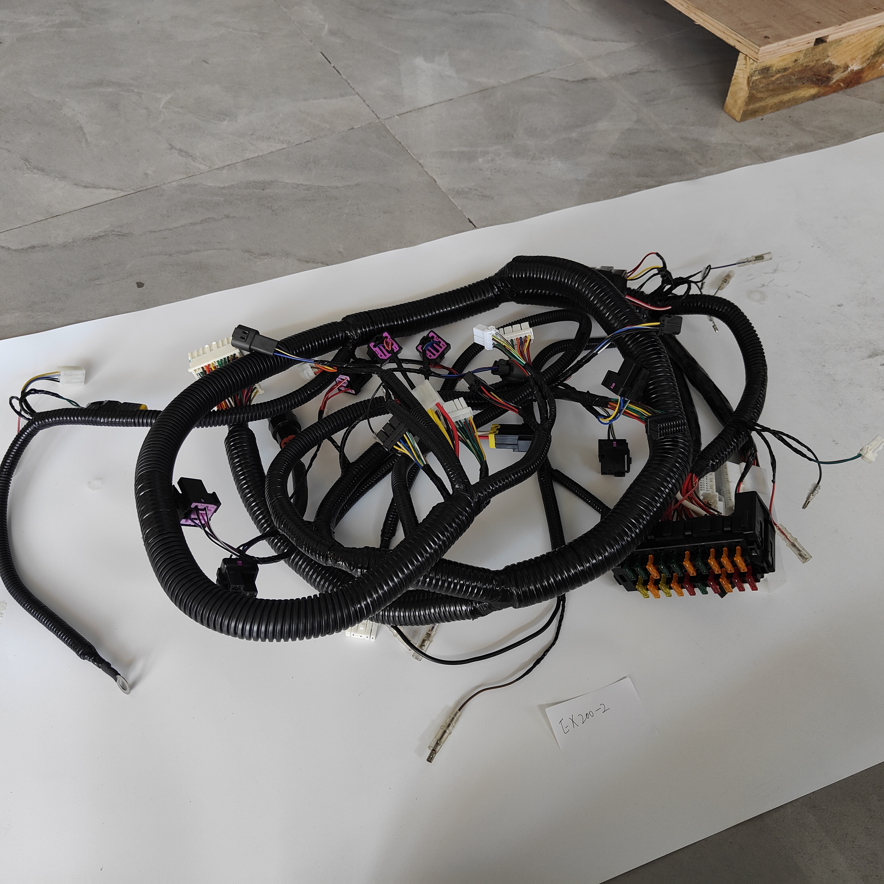 Upgrade Your Excavator EX200-2 with Part Number 0001049 0001044 Internal Wire Harness