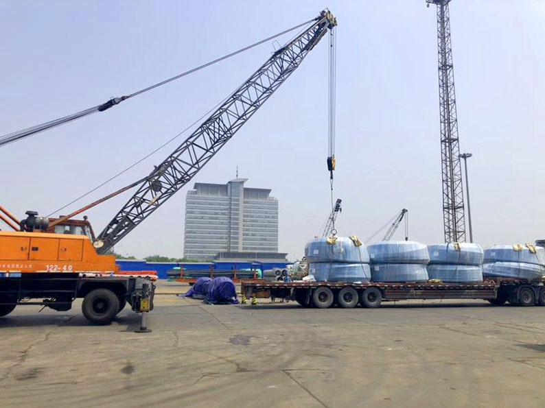 Corrosion-resistant bonded flexible composite high-pressure delivery pipe
