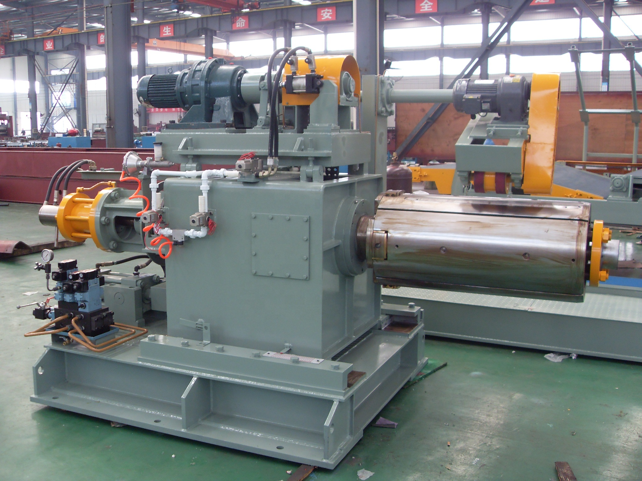 PLC Controlled Steel Coil Uncoiler Straightening Slitting and Recoiling Line for Output