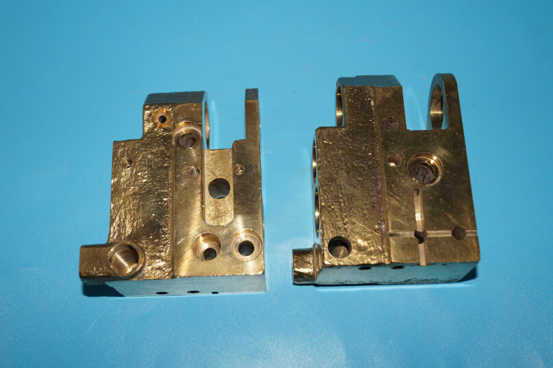 High quality C5.072.201 C5.072.202 CD102 SM102 housing side lay DS and OS printing machines spare parts