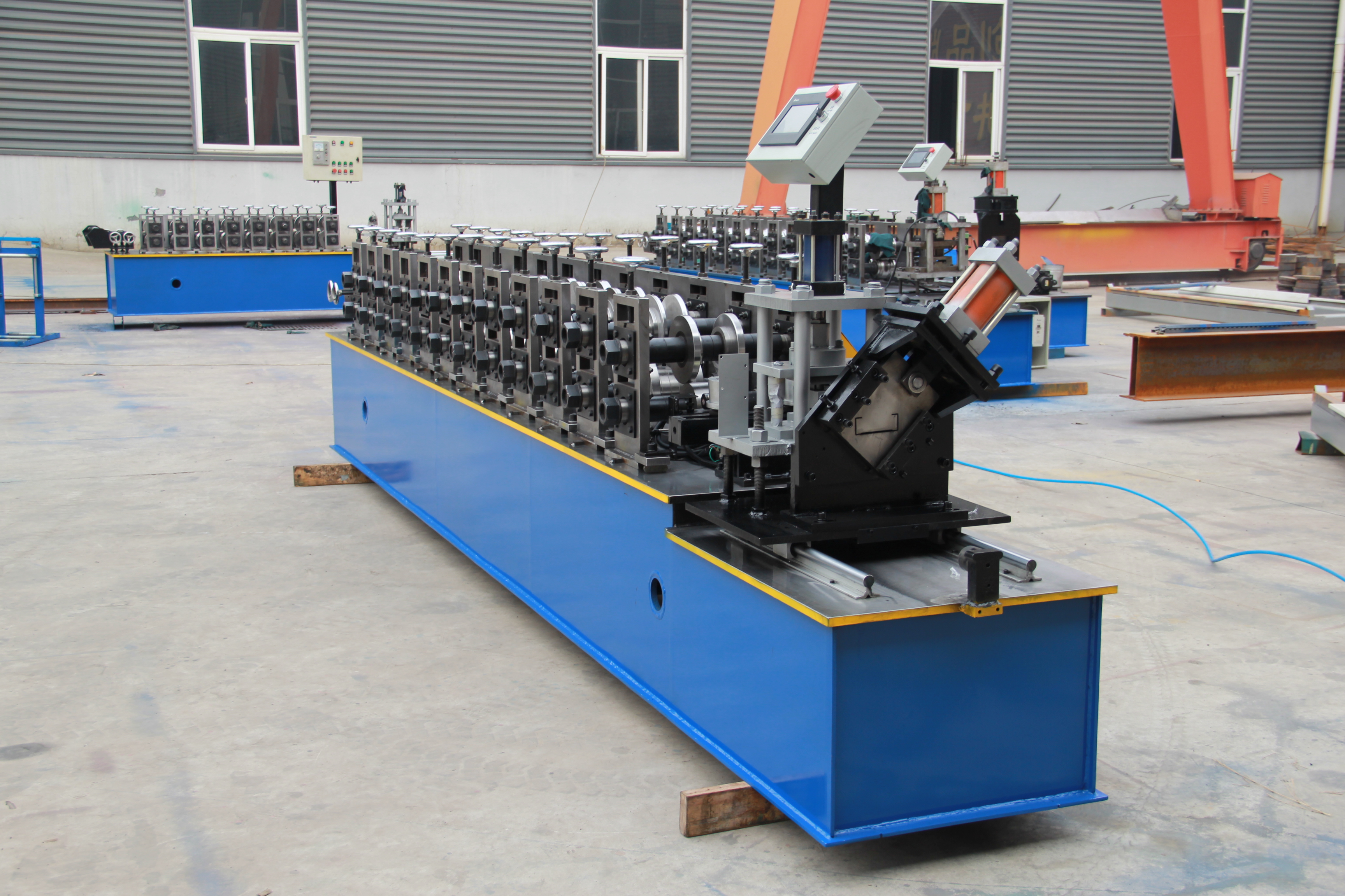 100 Keel Roll Forming Machine C Shape Ceiling Tile Type