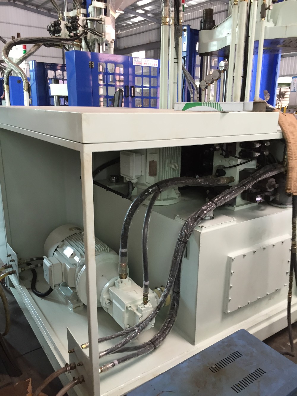 85T LSR Liquid Silicone Rubber Injection Molding Machine For Manufacturing Plant
