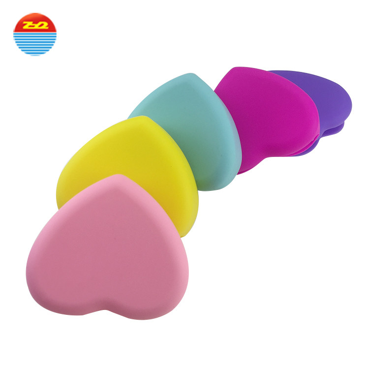Customized Color Effectively Clean Silicone Wash Brush , Soft Silicone Wash Pad 80*70mm