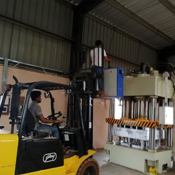 Fumigation Free Plant Fiber Pallets Making Machine With Strong Load Capacity
