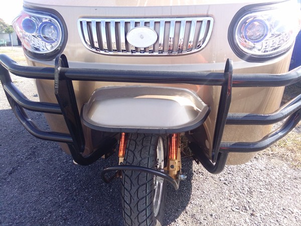 Closed Hybrid 3 Wheel 65KM/H Motorized Passenger Tricycle