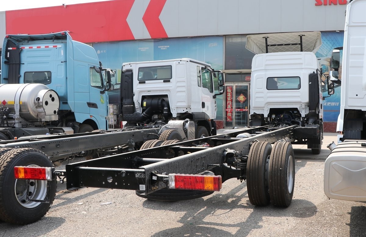 Construction Sites 6X4 8X4 Heavy Cargo Truck Beandnew Shacman L5000