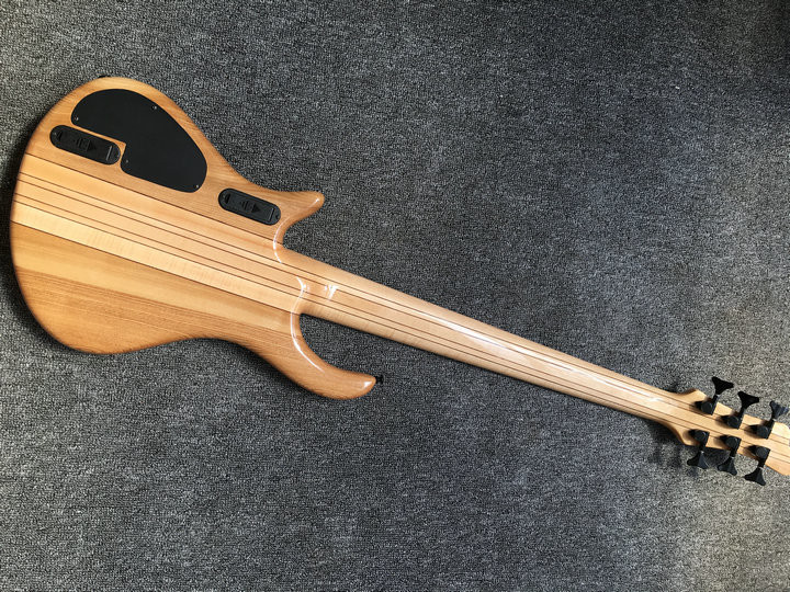 2017 Musical Instruments Ukelele Hot 6 String Bass Guitar. Good Style. Voice. Electric Bazz Guitar Free Shipping, Real P