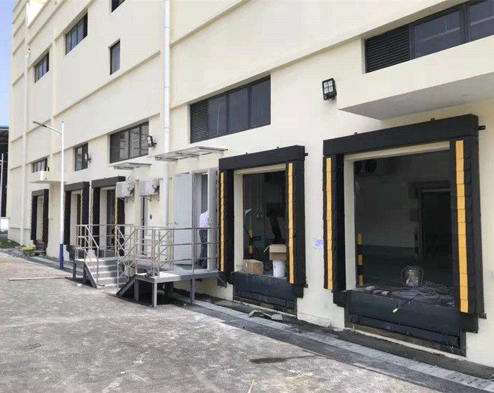 Good Thermal Insulation Container Loading Dock Seals And Shelters Polyester Fabric