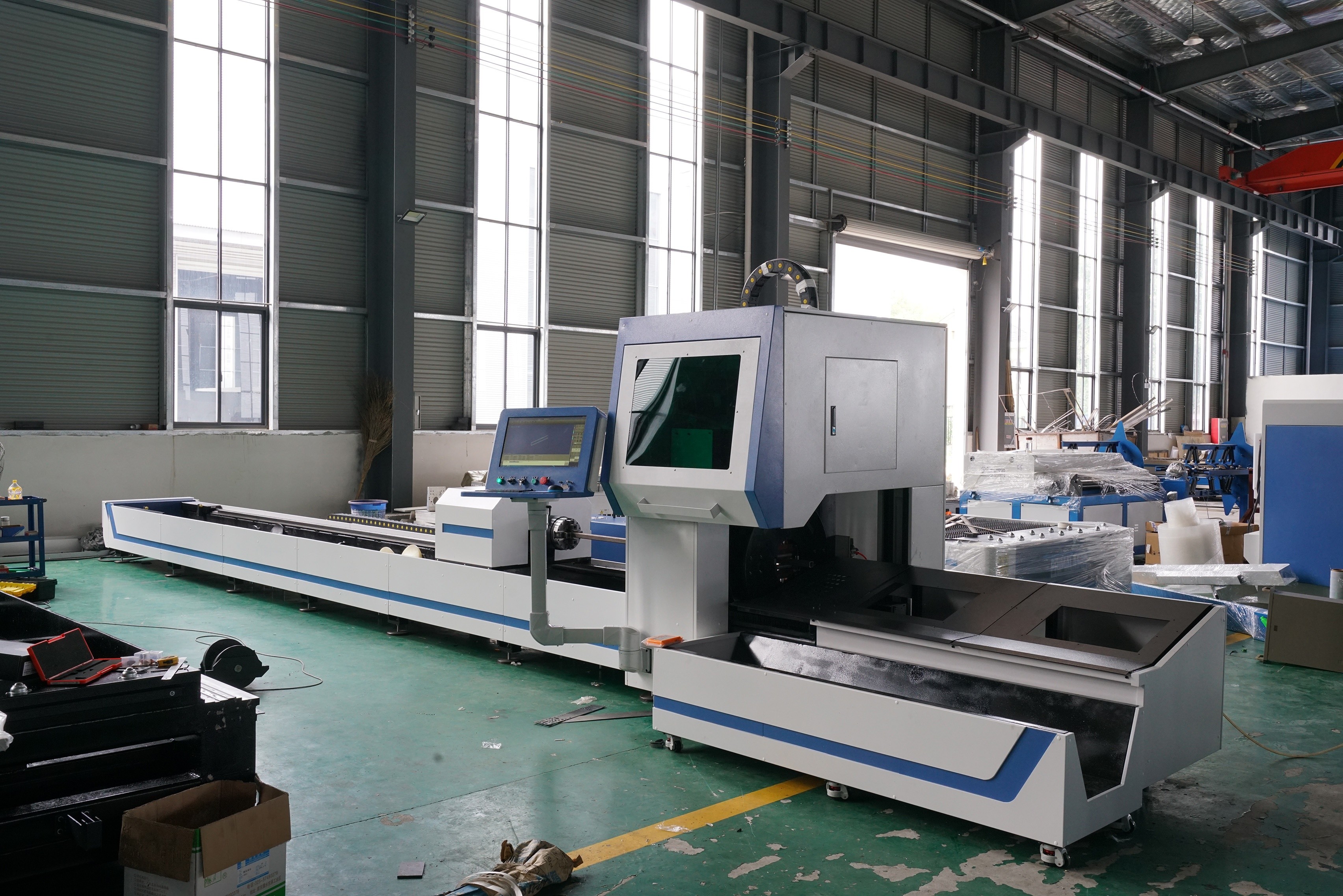 Elliptical Pipe CNC Cut Machine Metal Tube Laser Cutter Fiber Laser 6000mm 120m/Min