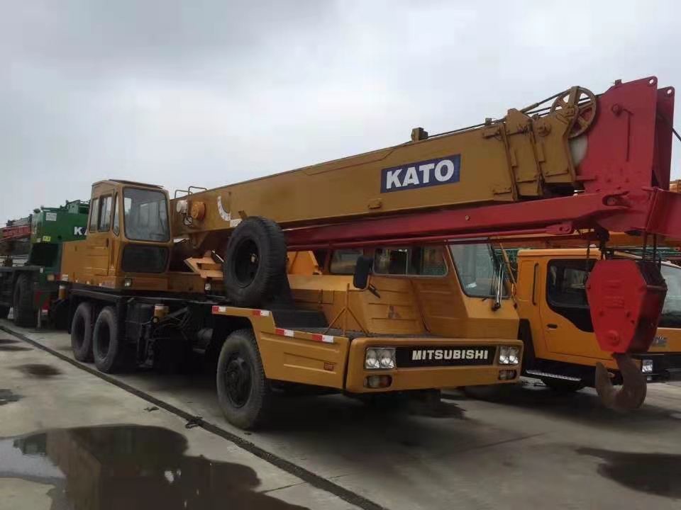 NK-300 Used Mobile Crane , Second Hand Kato 30 Ton Crane