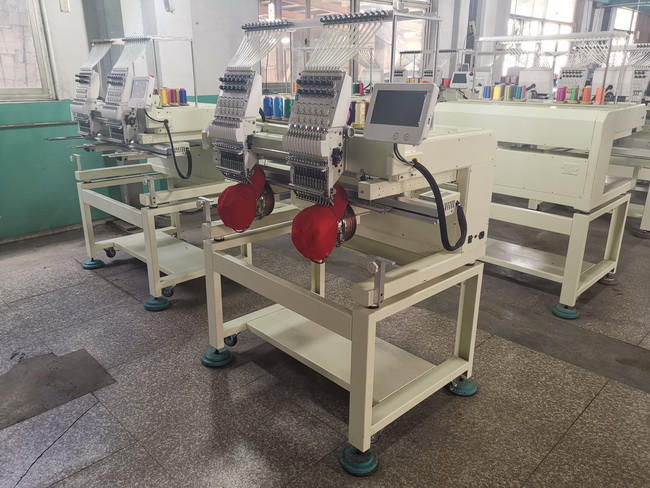 Compact Two Head Embroidery Machine For Garment With Thready Holding System