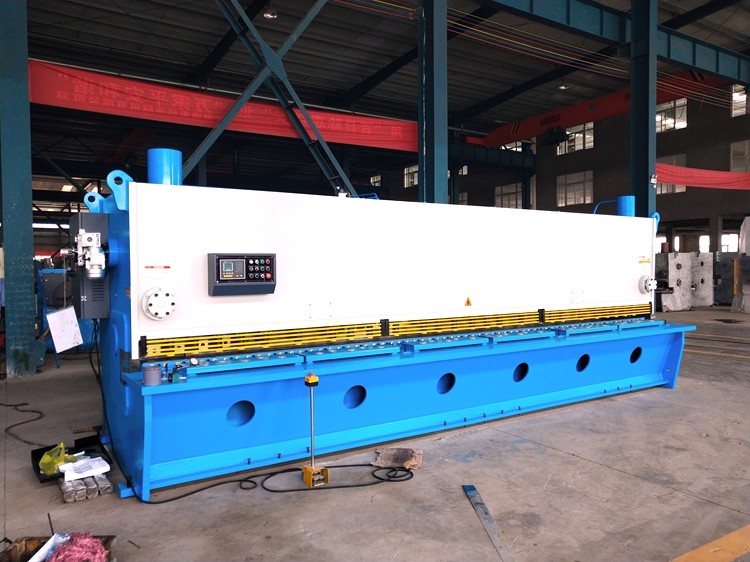 Automatic Guillotine CNC Hydraulic Shearing Machine QC11K 16*6000 For Plate 18mm 20mm 40mm