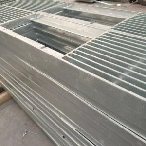 Buy cheap Hot-Dip Galvanized Stainless Steel Grating Corrosion Resistant Protective Ventilation Outdoor Roofing Walkways product
