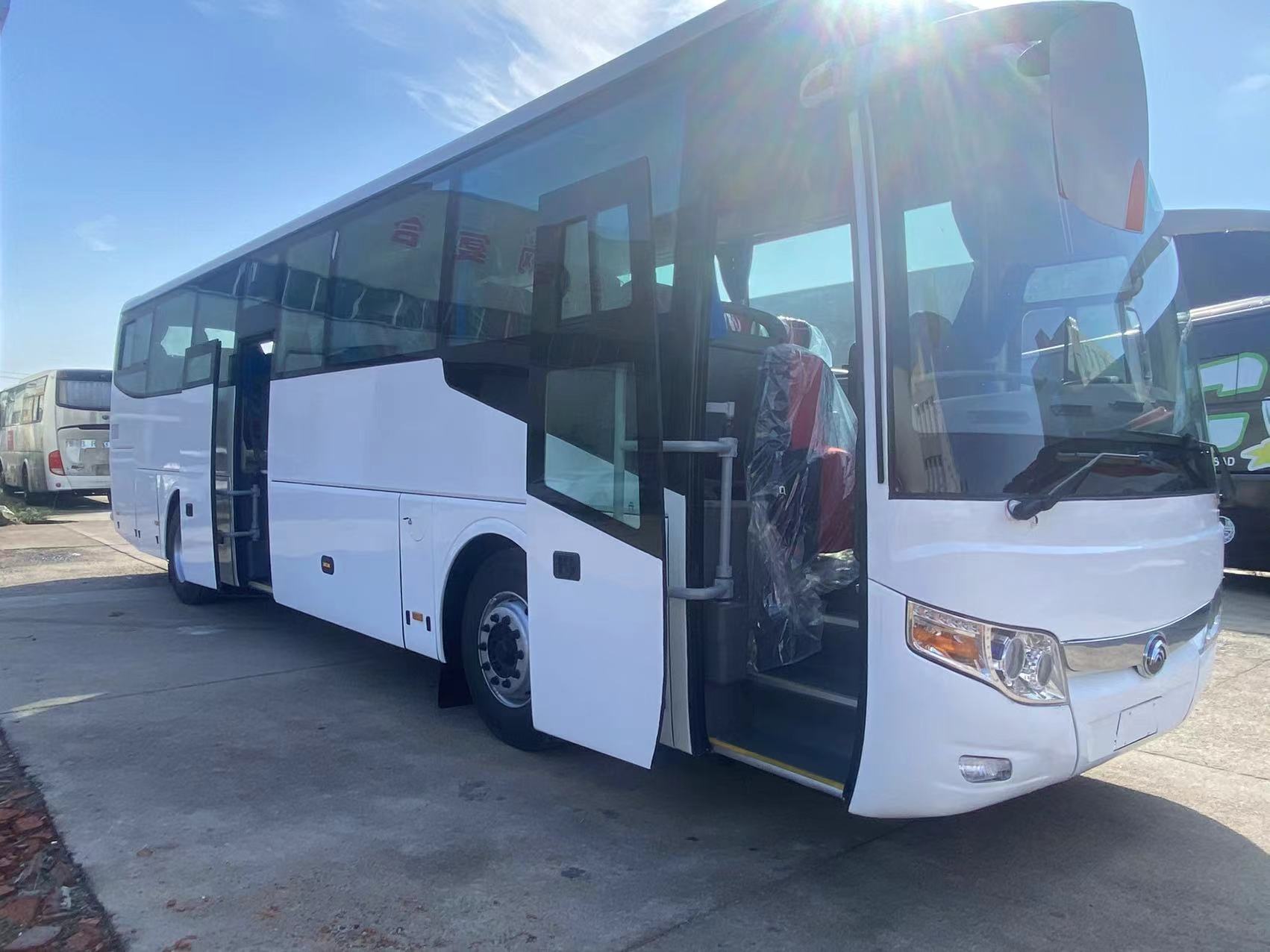 Used Buses Refurbished Youtong 55 Seats Coach Bus with Internal Toilet Drive Type LHD